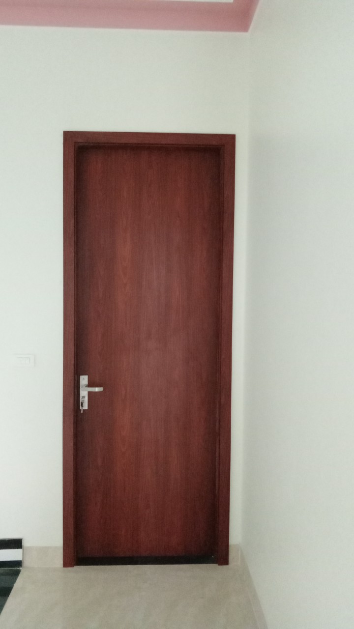 M085